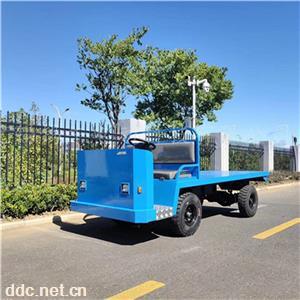  平板电动小货车